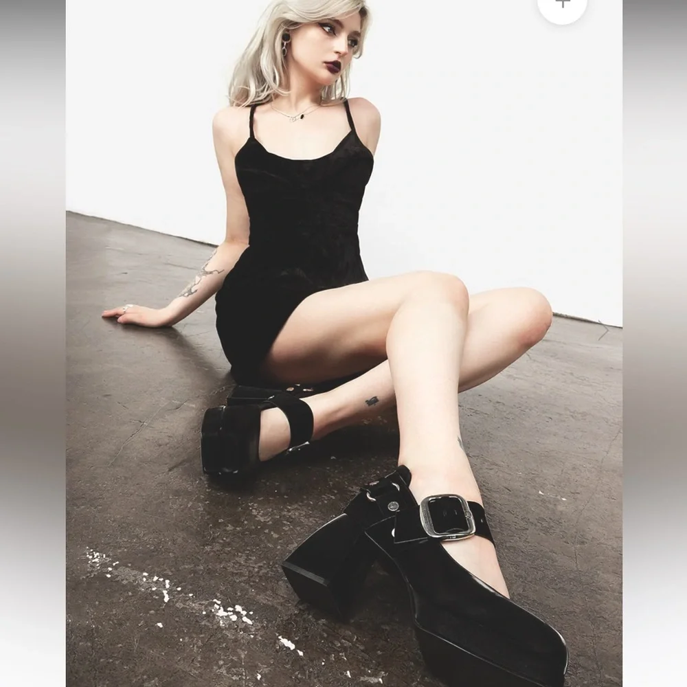 Disturbia | EUC witch kicks size us10 | Cherish Mary Janes Black Platform Shoes